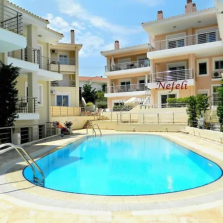 Nefeli Duplex דירה *